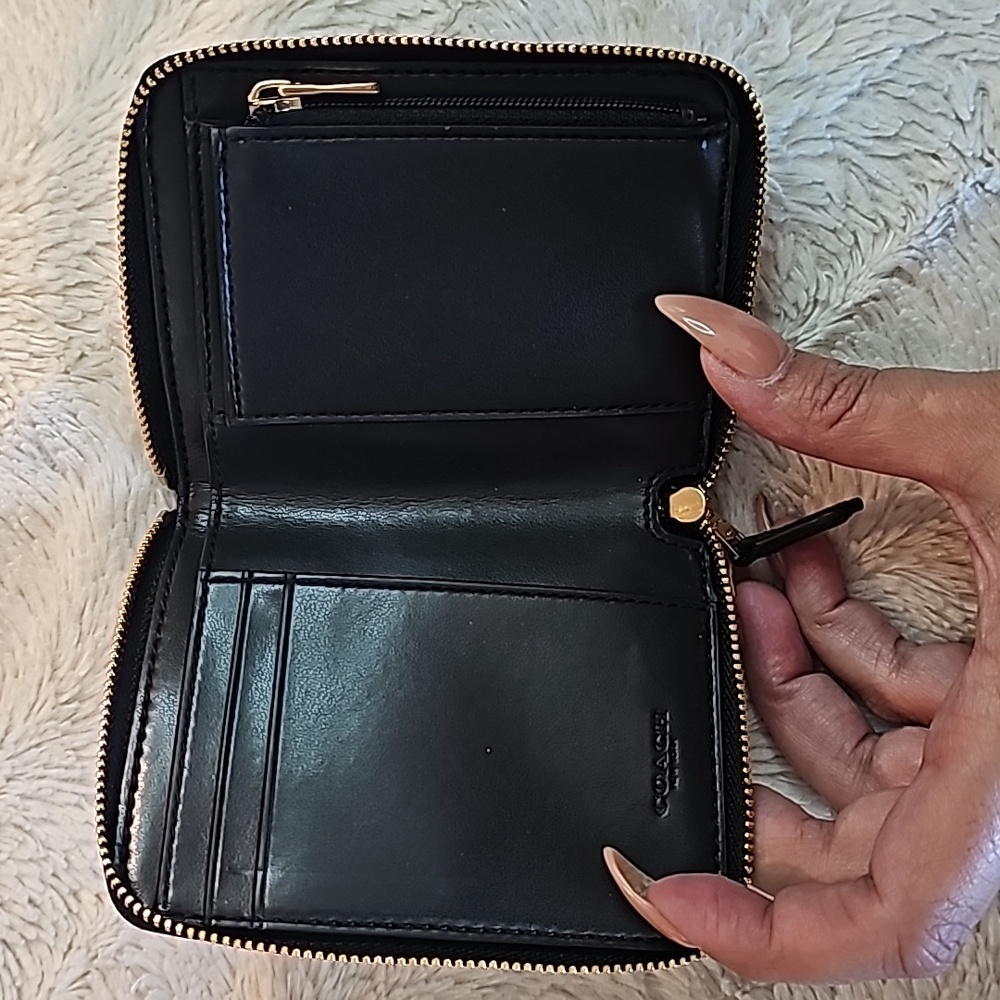 Coach Wallet - Picture 3 of 4